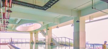 수영장 6 Comfortable Studio at Atlanta Residences Apartment By Travelio