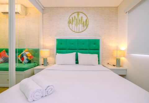 침실 Comfortable Studio at Atlanta Residences Apartment By Travelio