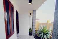 Exterior Graha Dewata Home by Dadistay