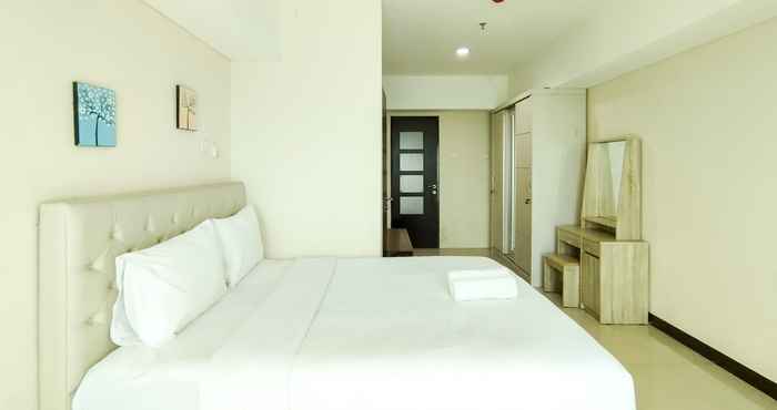 Bedroom Spacious Combine 2BR Apartment at Tamansari La Grande By Travelio