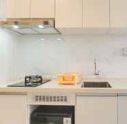 อื่นๆ 3 Furnished and Cozy Studio Apartment Sky House Alam Sutera By Travelio