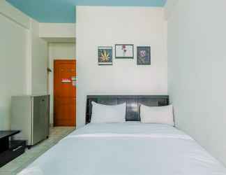 Kamar Tidur 2 Cozy Living Studio at Margonda Residence 1 Apartment By Travelio