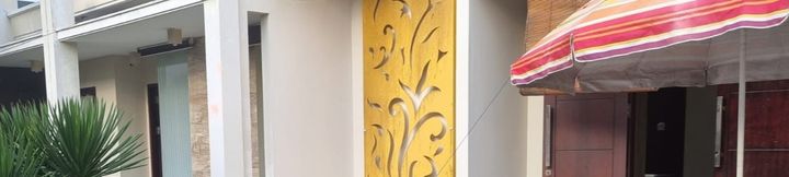 Exterior 4 Idris Muslim Guest House