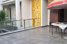 Exterior Idris Muslim Guest House