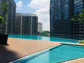Swimming Pool 4 KL Gateway Premium Residence
