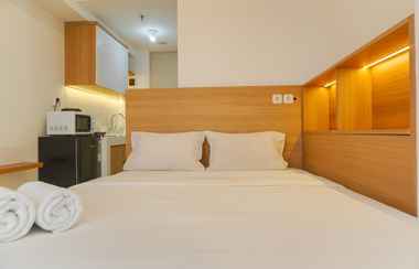 Kamar Tidur 2 Simply and Good Choice Studio Tokyo Riverside PIK 2 Apartment By Travelio