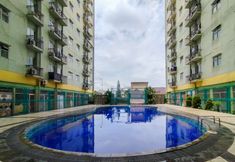 スイミングプール 2 Nice and Strategic Studio Apartment at Suites @Metro By Travelio