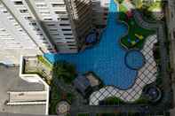 Kolam Renang Restful and Best Deal 2BR Marina Ancol Apartment By Travelio