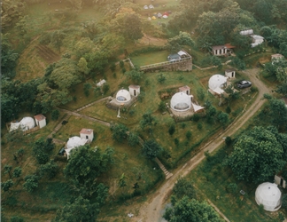 Bên ngoài 2 The Apiary Mountain Camp and Farm