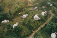 Bên ngoài The Apiary Mountain Camp and Farm