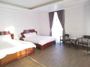 Phòng ngủ 4 Nhat Tan Hotel