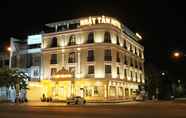 Luar Bangunan 2 Nhat Tan Hotel
