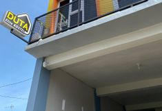 外観 5 Duta Elite Kostel Syariah near RSUD Caruban Redpartner