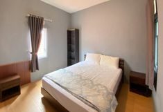 寝室 3 Duta Elite Kostel Syariah near RSUD Caruban Redpartner