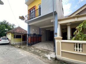 外観 4 Duta Elite Kostel Syariah near RSUD Caruban Redpartner