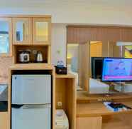 Others 2 Cozy Living Studio Apartment at Kebagusan City By Travelio