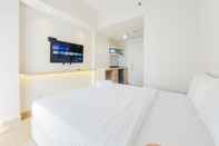 Kamar Tidur Homey and Simply Studio at Poris 88 Apartment By Travelio