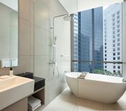 In-room Bathroom 4 Mangkuluhur Residences by Lorin