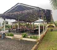 Restaurant 5 Buana Glamping