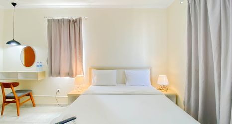 침실 2 Homey and Comfort Studio Grand Palace Kemayoran Apartment By Travelio