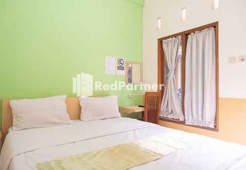 Bedroom Wisma Handayani Syariah RedPartner near RSUD Wonosari