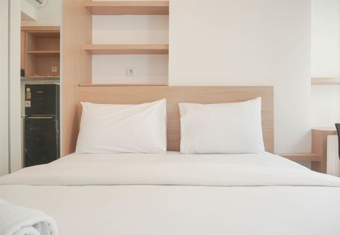 Bedroom Cozy and Simply Studio at Tokyo Riverside PIK 2 Apartment By Travelio