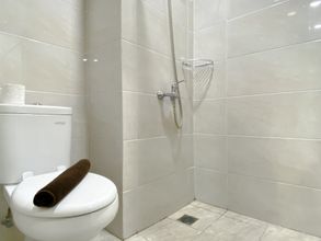 기타 4 Simply Look Studio Apartment at Mustika Golf Residence (No Kitchen) By Travelio