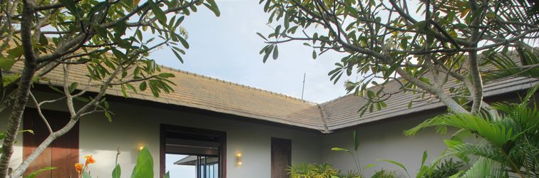 Lobby Trisha Cliff Villa Karang Tinggi