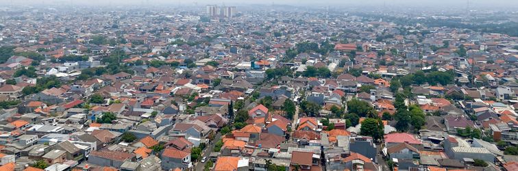 Lobby Good Choice 2BR Apartment Bassura City near Mall By Travelio