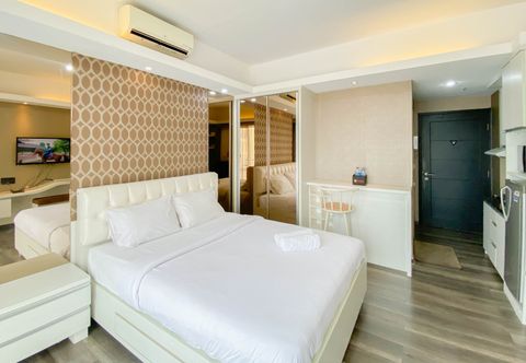 Bedroom Good Choice and Cozy Studio Apartment at Ambassade Kuningan By Travelio