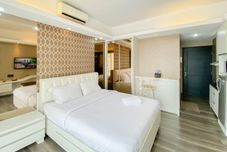 Bedroom Good Choice and Cozy Studio Apartment at Ambassade Kuningan By Travelio