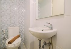 In-room Bathroom 3 Simply and Good Deal Studio Apartment Tokyo Riverside PIK 2 By Travelio