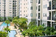 Lobby Homey and Good Deal 1BR Maple Park Sunter Apartment By Travelio