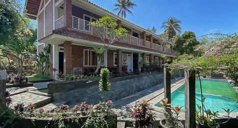 外部的 2 RedDoorz near Taman Bunga Nusantara