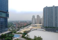 Others 6 Vibrant Luxurious 1BR at La Riz Supermall Mansion Apartment By Travelio