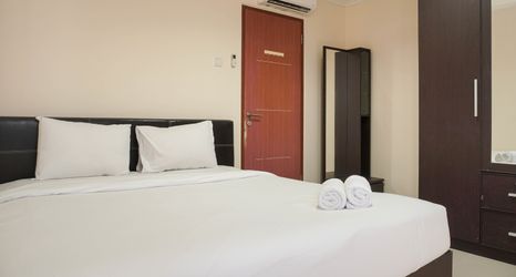 Bedroom 2 Simply and Cozy 1BR Green Central City Glodok Apartment By Travelio