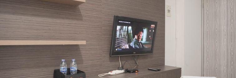 Lobi Cozy Living Studio Apartment at Green Bay Pluit By Travelio