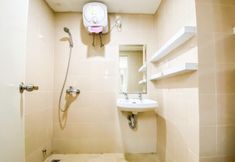 客房内浴室 4 Homey 1BR at Parahyangan Residence Apartment By Travelio