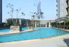 Kolam Renang 4 Serene and Comfy Studio Apartment at Tamansari Prospero Sidoarjo By Travelio