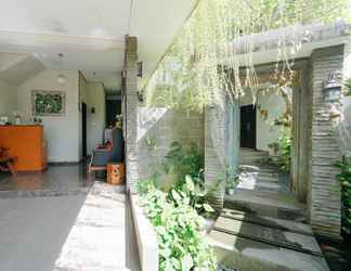 Luar Bangunan 2 D'Tamblingan Guest House @ Taman Griya Jimbaran RedPartner