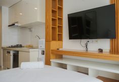 卧室 2 Comfy Studio Apartment at Sky House BSD By Travelio