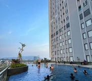 Swimming Pool 4 THE BAY APARTMENT LAMPUNG CITY