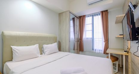 臥室 2 Comfortable and Modern Look Studio Evenciio Margonda Apartment By Travelio