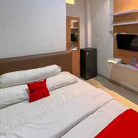 Bedroom 1 RedDoorz syariah near Universitas Mulawarman, Hotel Samarinda