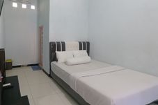 Phòng ngủ Surya Abadi Homestay Syariah RedPartner