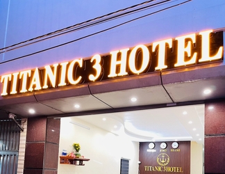 Luar Bangunan 2 Titanic 3 Hotel