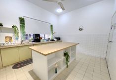 공용 공간 5 Rainbow House by By Easy Stay Ventures