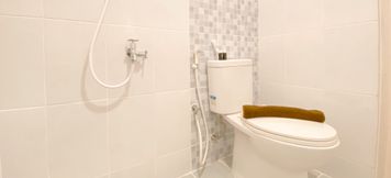 In-room Bathroom 5 Cozy Stay and Good 2BR Tokyo Riverside PIK 2 Apartment By Travelio