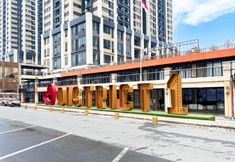 ภายนอกอาคาร 7 Comfort 2BR at Meikarta Cikarang Apartment By Travelio