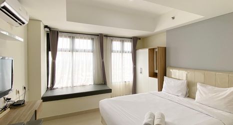 Bedroom 2 Homey and Full Furnished Studio Pollux Chadstone Apartment By Travelio